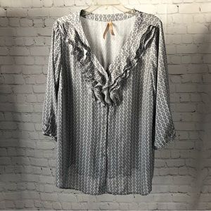 SHIRT - Women's Plus-Size Avenue Gray and White Sheer Ruffled Blouse. Size 18/20